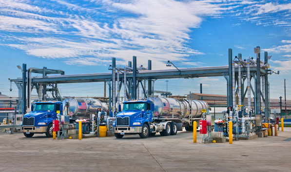 Inspección de camiones cisterna en terminal de despacho de combustible — Marhex Soluciones